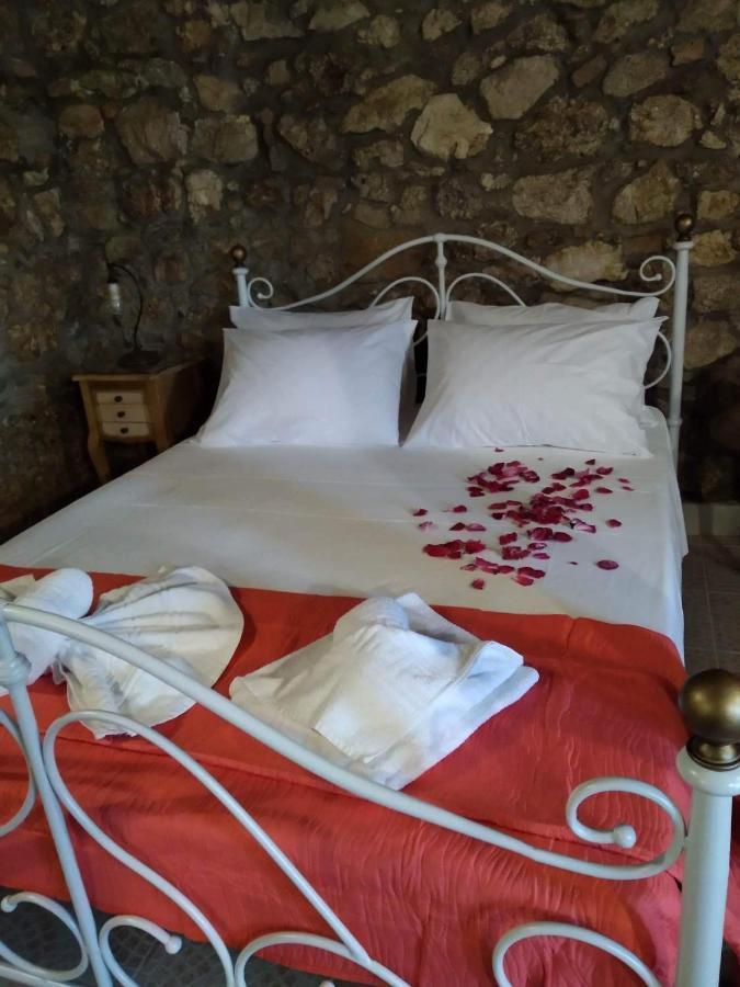 The Stone Suite Μωραΐτικα Εξωτερικό φωτογραφία