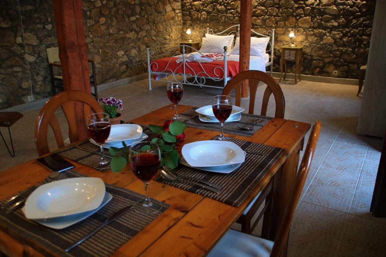 The Stone Suite Μωραΐτικα Εξωτερικό φωτογραφία