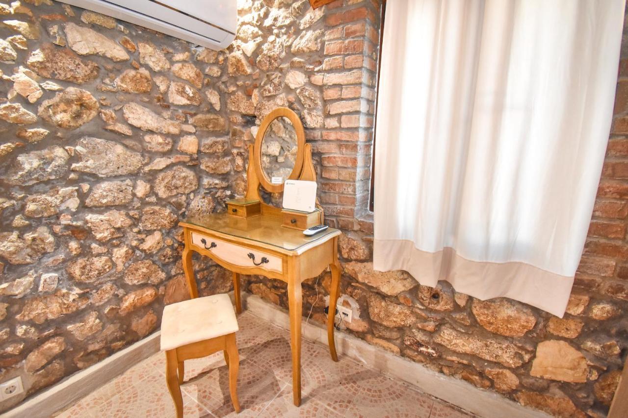 The Stone Suite Μωραΐτικα Εξωτερικό φωτογραφία