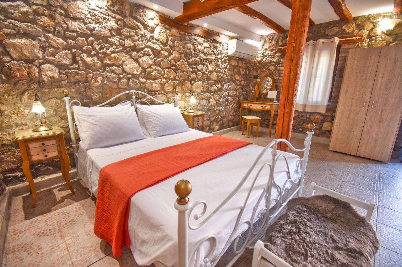 The Stone Suite Μωραΐτικα Εξωτερικό φωτογραφία